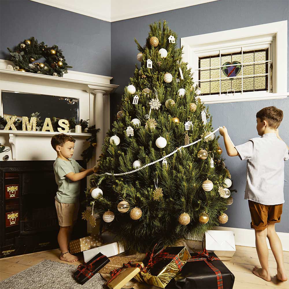 decorating the christmas tree